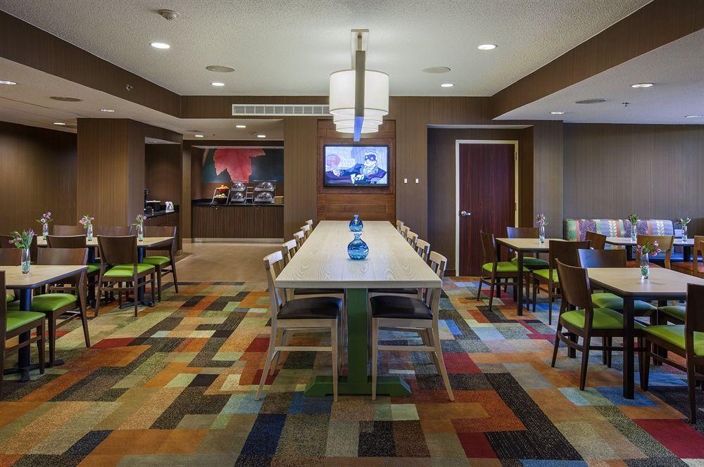 Fairfield Inn By Marriott East Rutherford Meadowlands Bagian luar foto