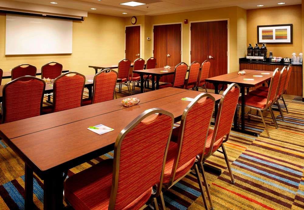 Fairfield Inn By Marriott East Rutherford Meadowlands Bagian luar foto