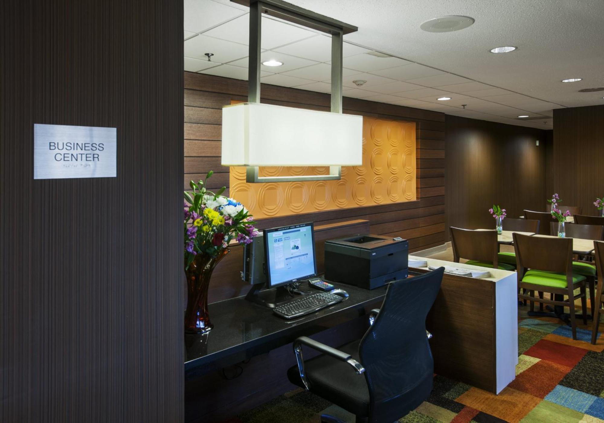 Fairfield Inn By Marriott East Rutherford Meadowlands Bagian luar foto