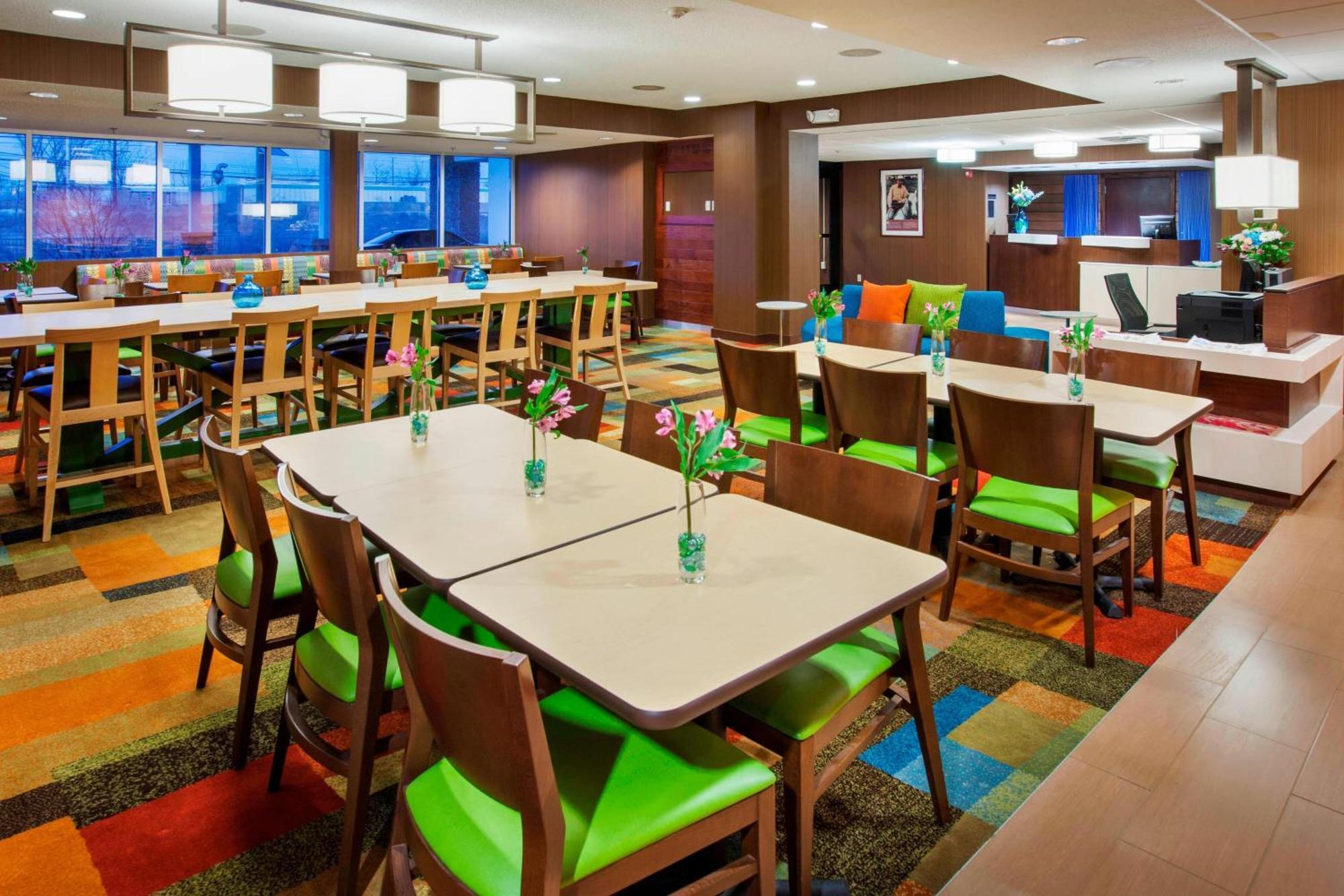 Fairfield Inn By Marriott East Rutherford Meadowlands Bagian luar foto